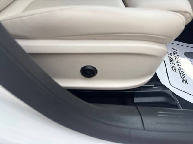 Used 2021 Mercedes-Benz CLA 250 4MATIC image 15