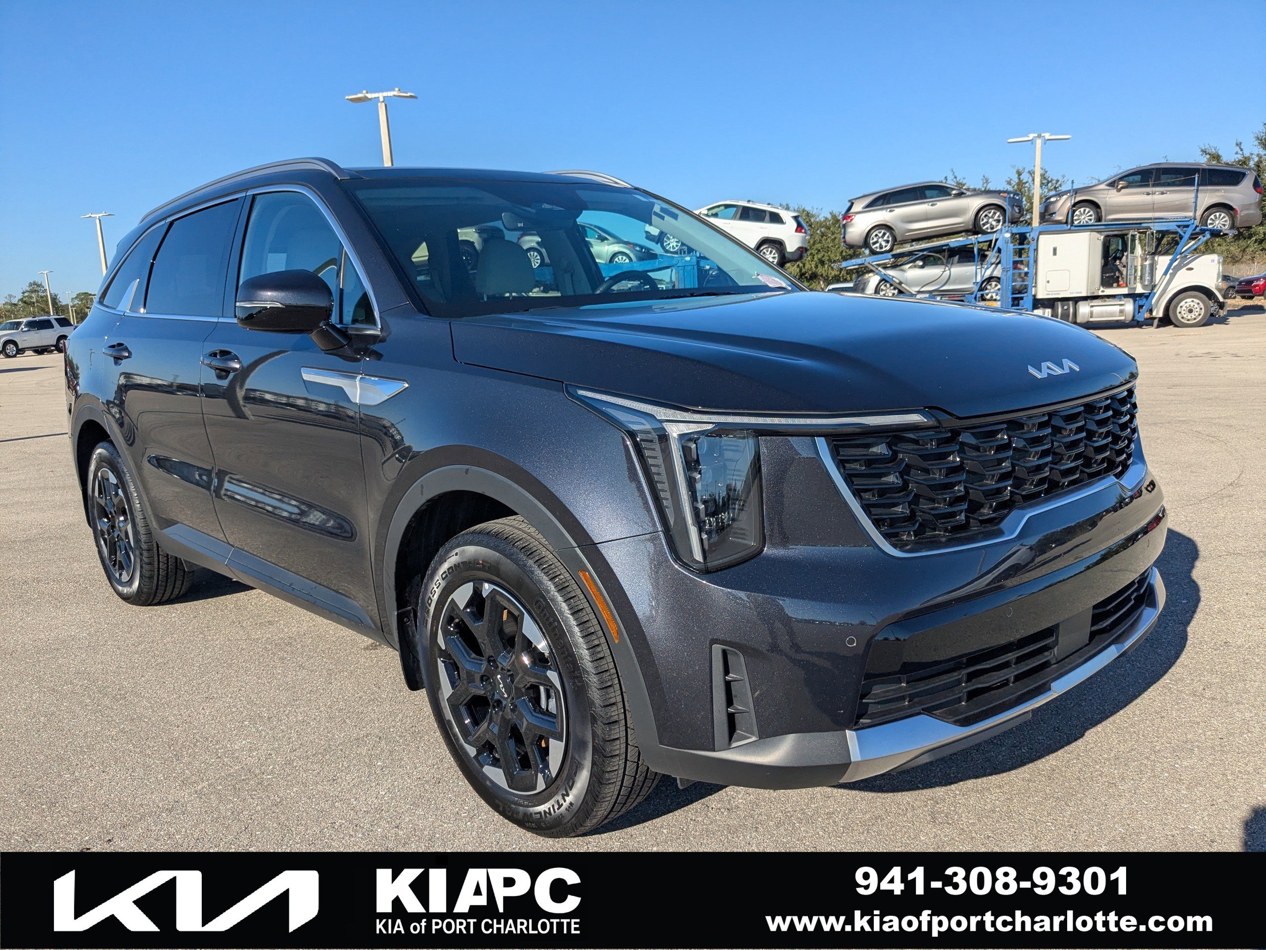 Used 2025 Kia Sorento S w/ Panoramic Sunroof Package