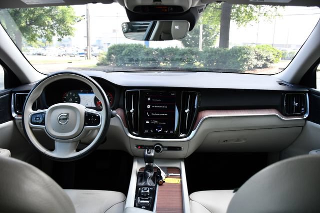Used 2019 Volvo S60 T5 Momentum w/ Multimedia Package FWD image 16