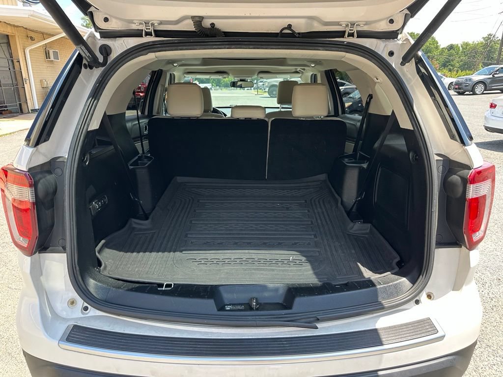 Used 2018 Ford Explorer Platinum AWD/4WD image 25