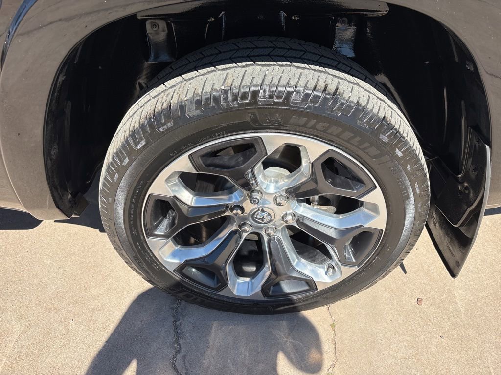 Used 2023 RAM 1500 Limited image 10