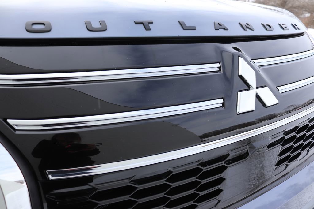 New 2026 Mitsubishi Outlander SEL image 15