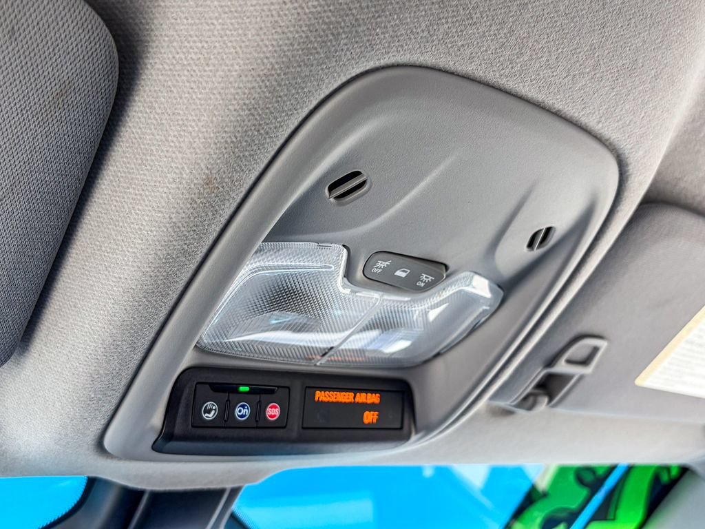 Used 2023 Chevrolet Bolt LT w/ Infotainment Package FWD image 31