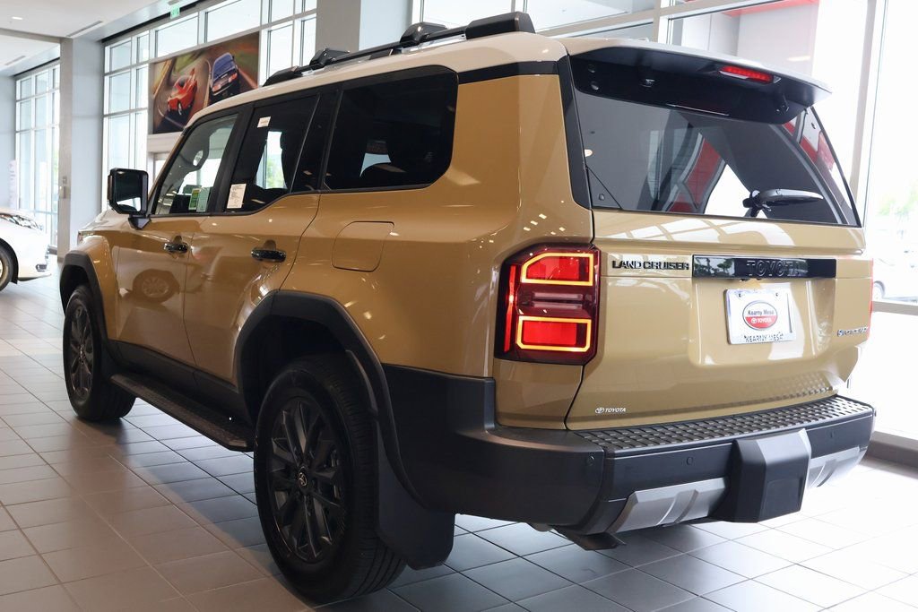 Used 2026 Toyota Land Cruiser w/ Premium Package AWD/4WD image 5