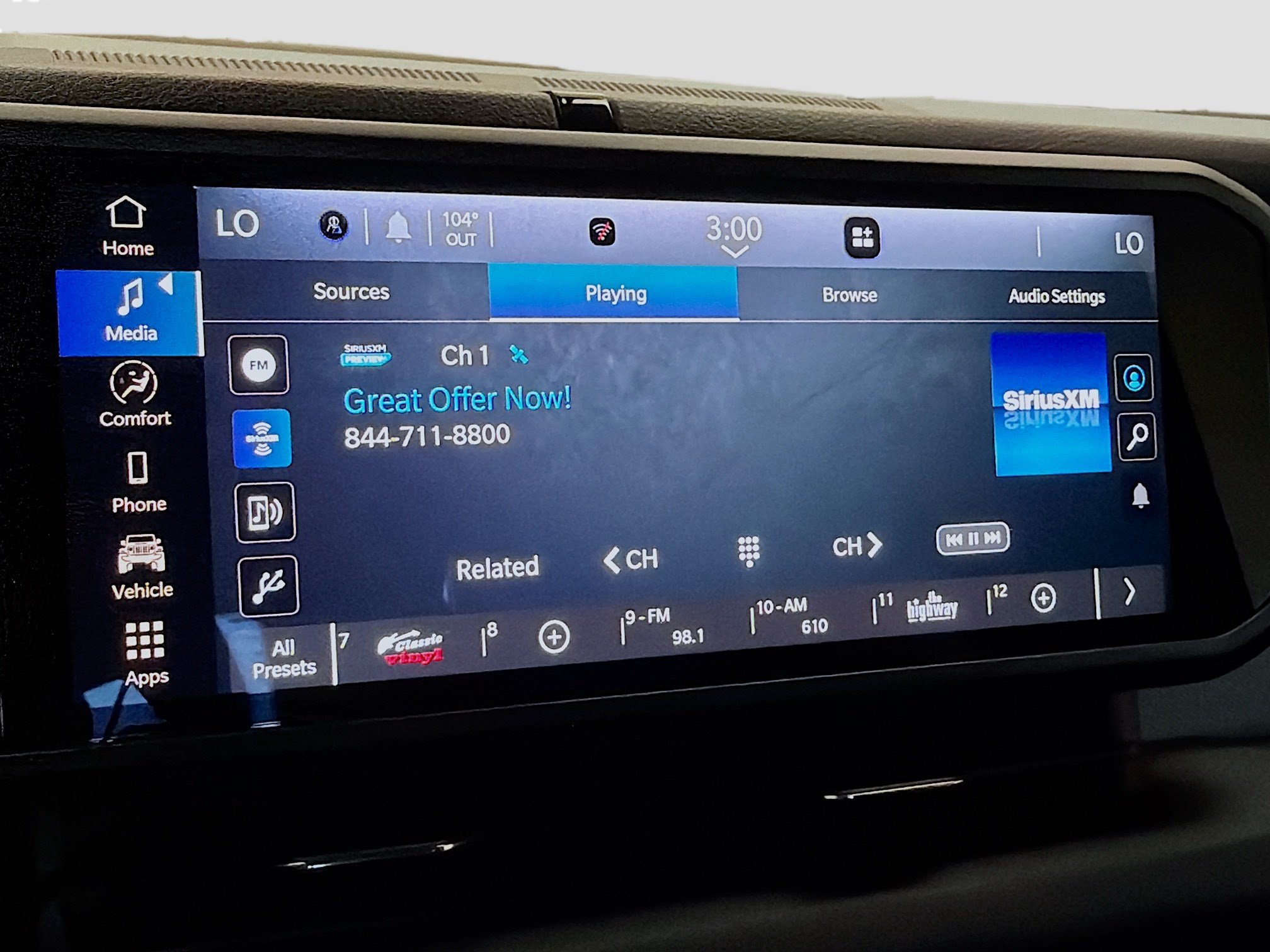 Used 2024 Jeep Wrangler Unlimited AWD/4WD image 9