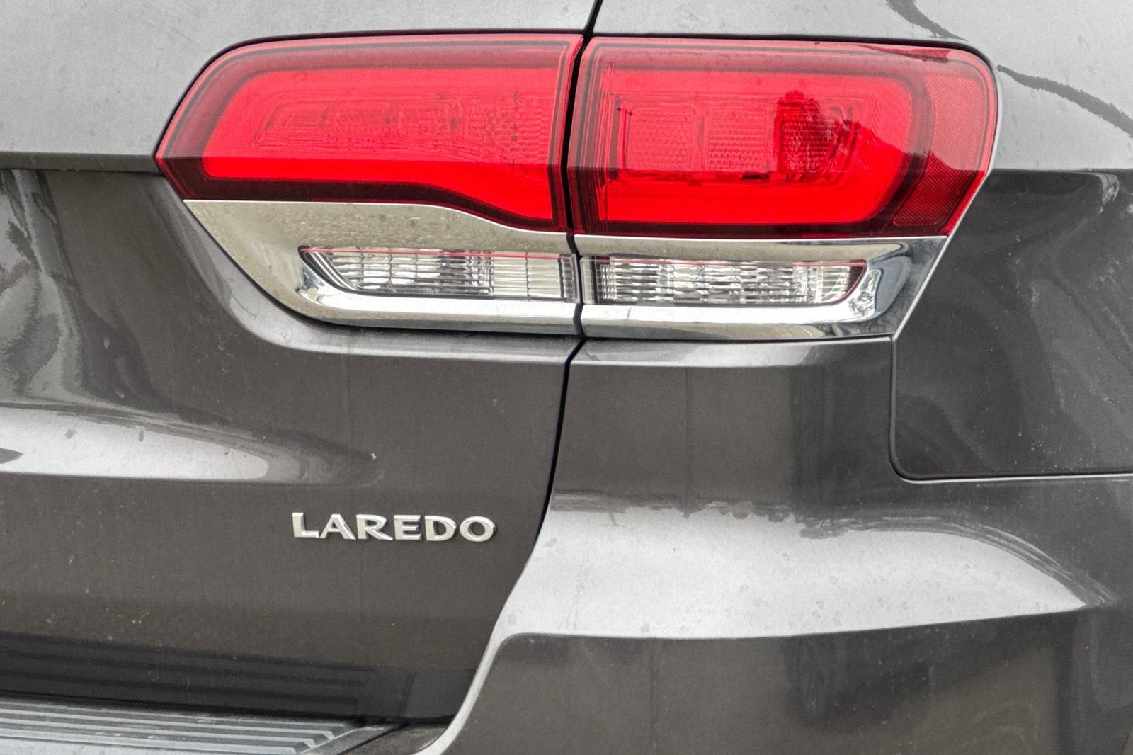 Used 2021 Jeep Grand Cherokee Laredo X AWD/4WD image 7