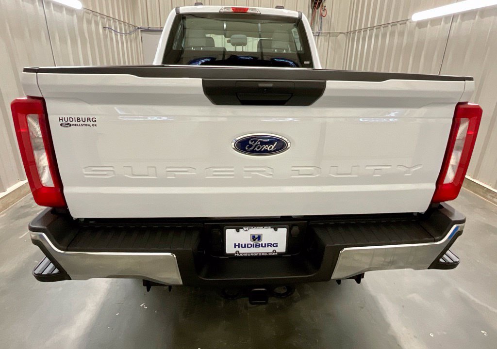 Used 2025 Ford F250 XL w/ FX4 Off-Road Package AWD/4WD image 22