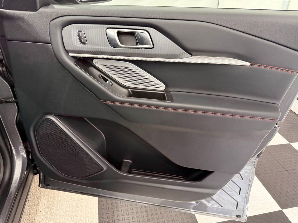 New 2026 Ford Explorer ST w/ Sun And Sound Package image 27