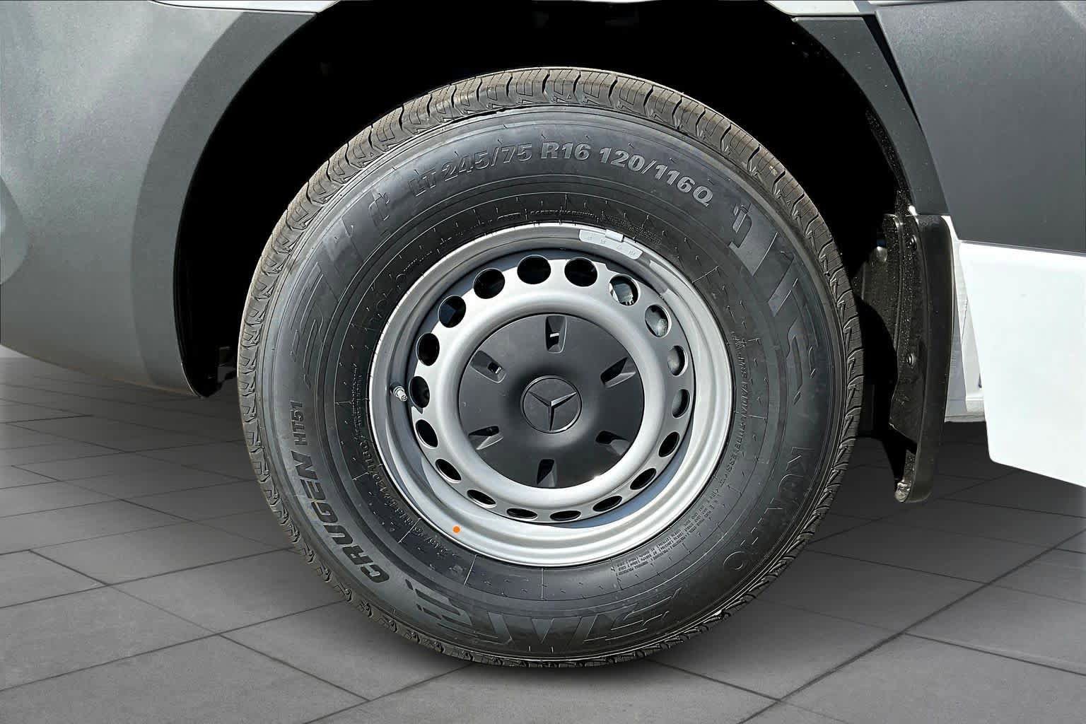 New 2026 Mercedes-Benz Sprinter 2500 image 16