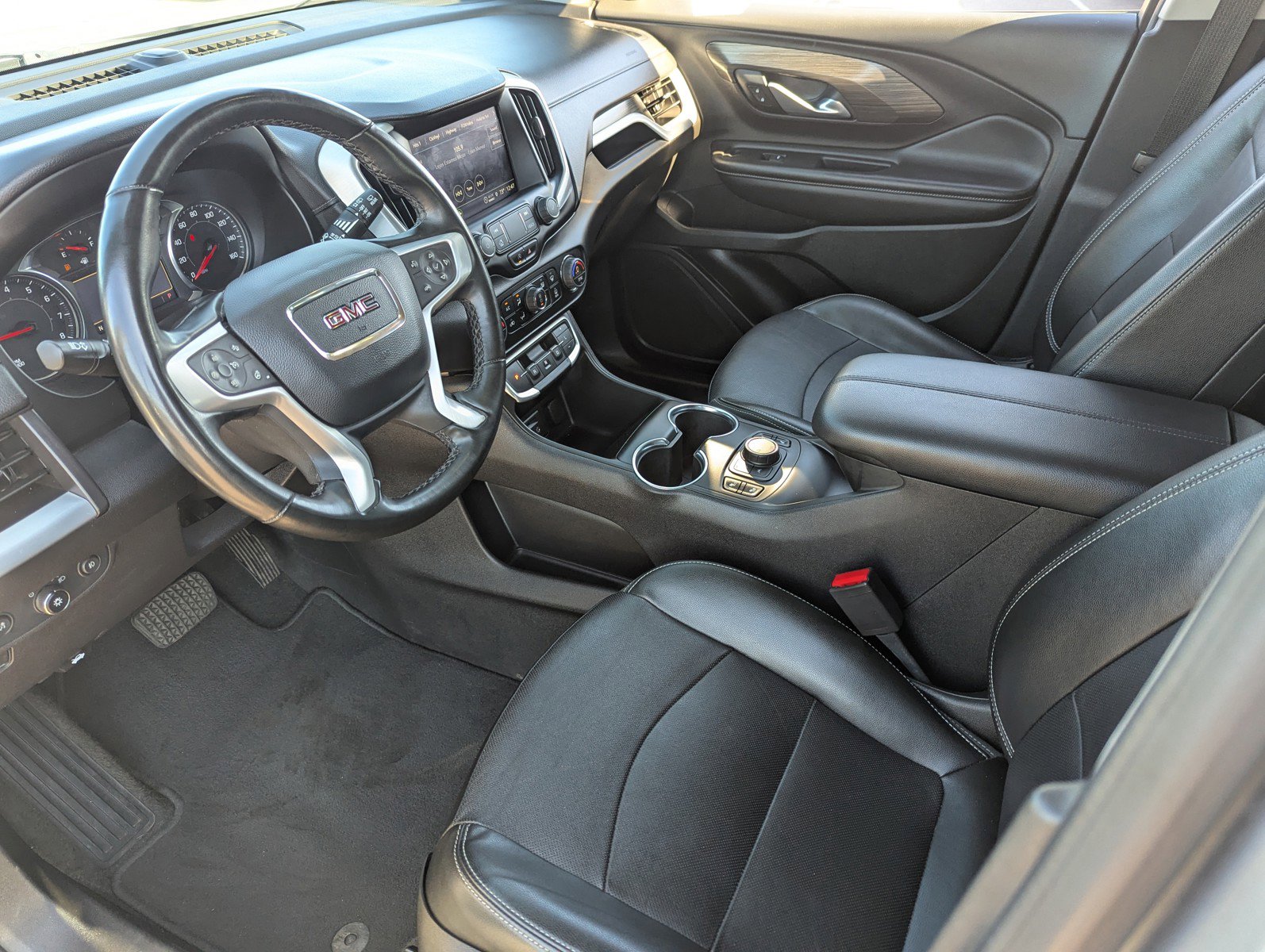 Certified 2024 GMC Terrain SLT image 24