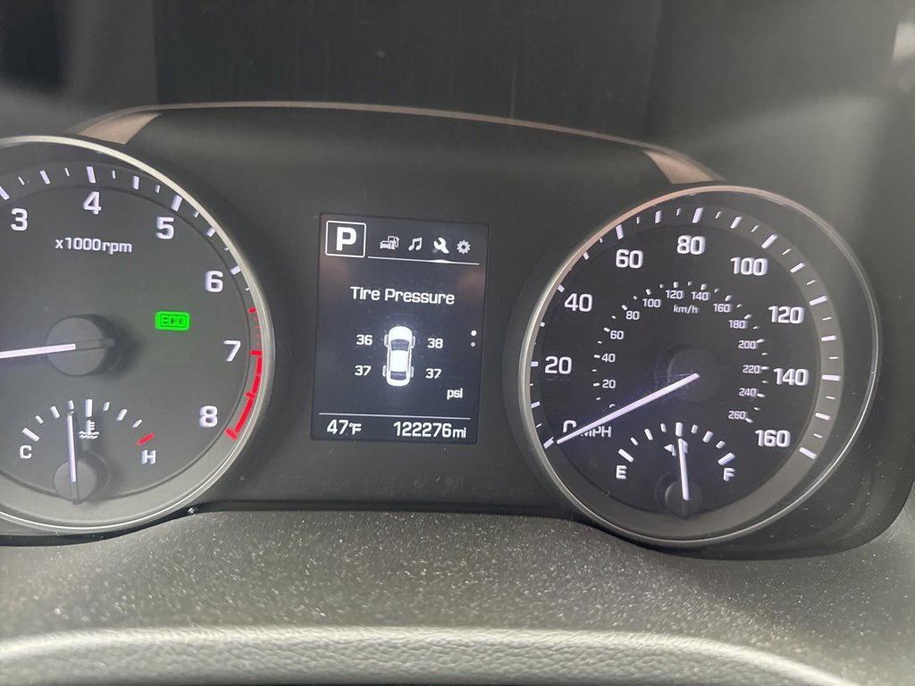 Used 2018 Hyundai Elantra SEL image 2