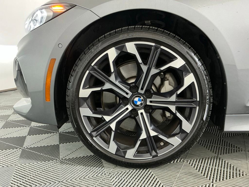 Certified 2025 BMW 330i Sedan w/ Convenience Package RWD image 31