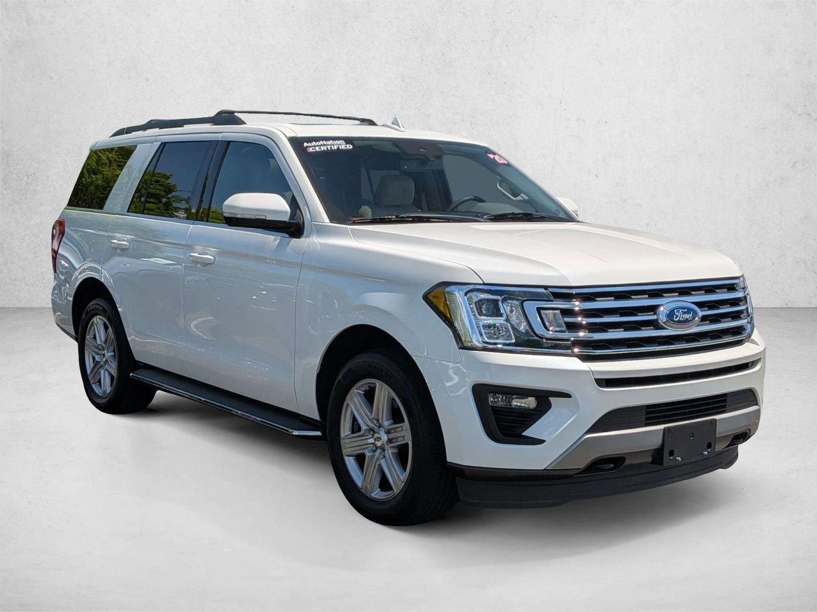 Used 2020 Ford Expedition XLT w/ Equipment Group 202A AWD/4WD image 3