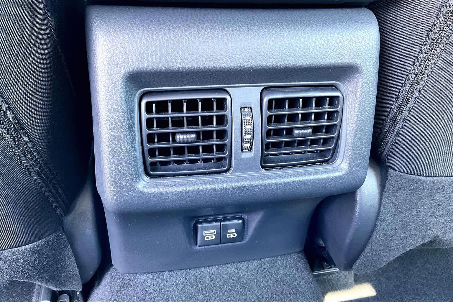 Used 2026 Toyota Camry LE FWD image 32