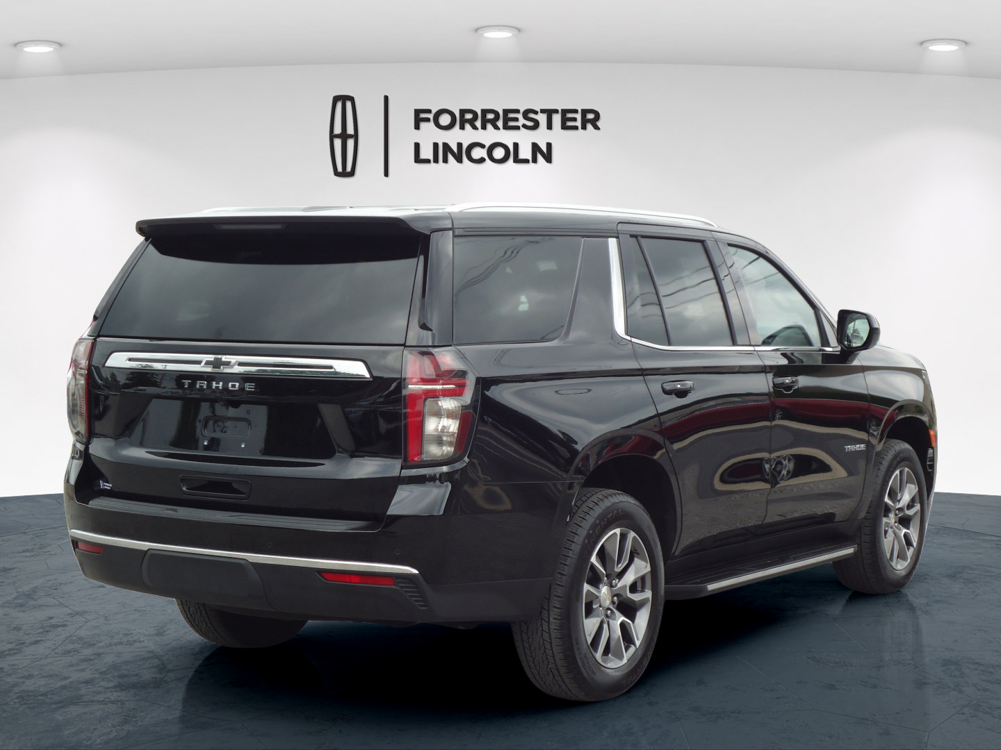 Used 2024 Chevrolet Tahoe LS w/ Driver Alert Package AWD/4WD image 3