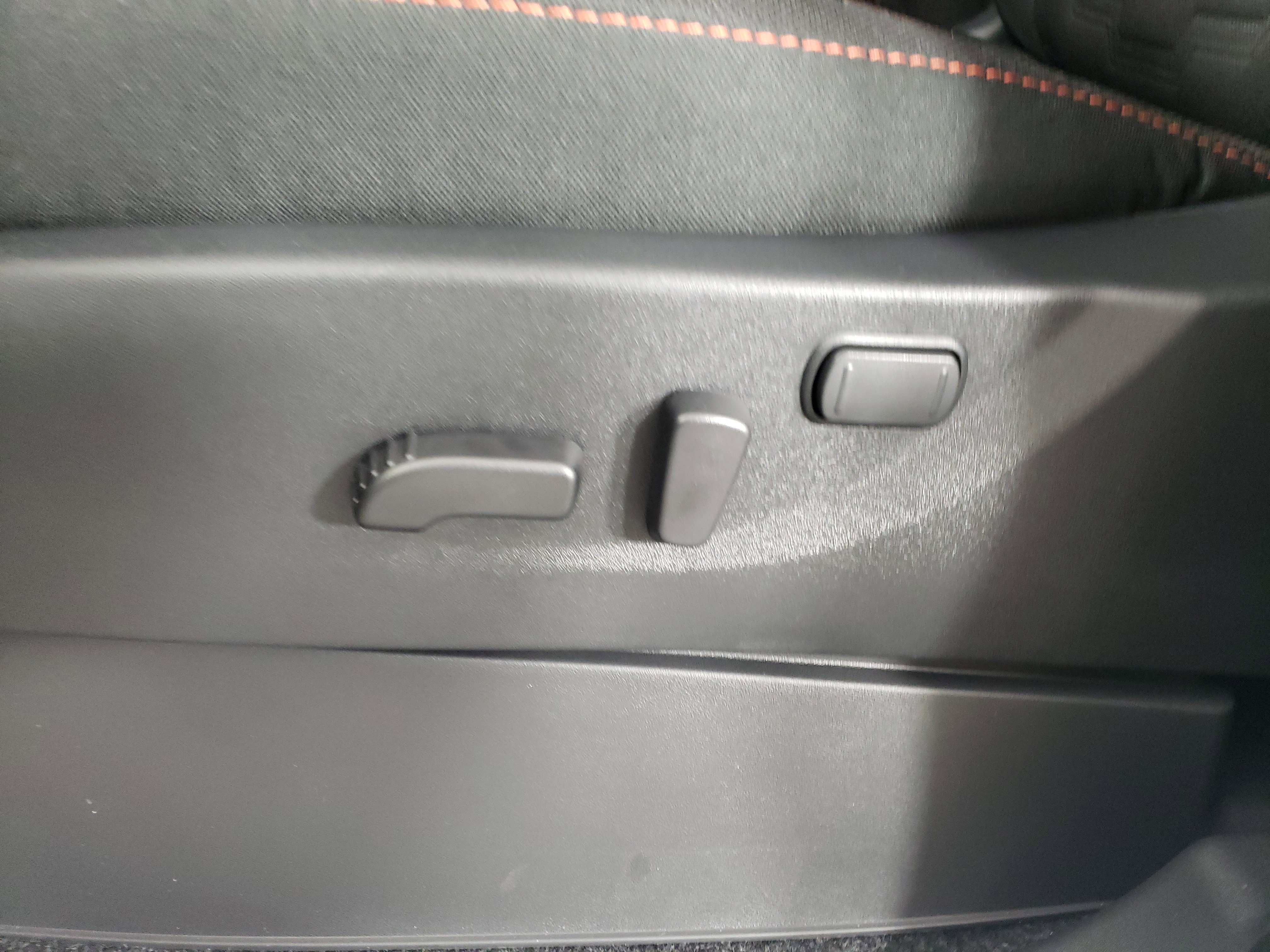 New 2026 Nissan Frontier PRO-4X w/ Pro-4x Convenience Package image 11