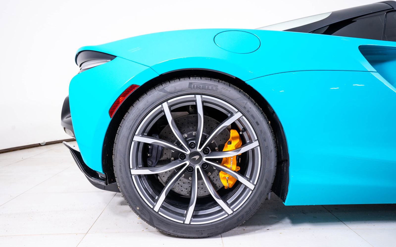 New 2026 McLaren Artura Spider RWD image 17