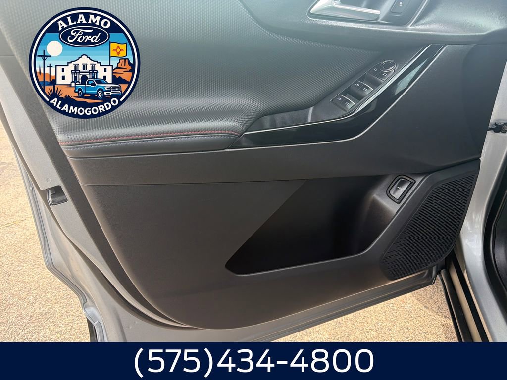 Used 2025 Chevrolet Equinox RS AWD/4WD image 10
