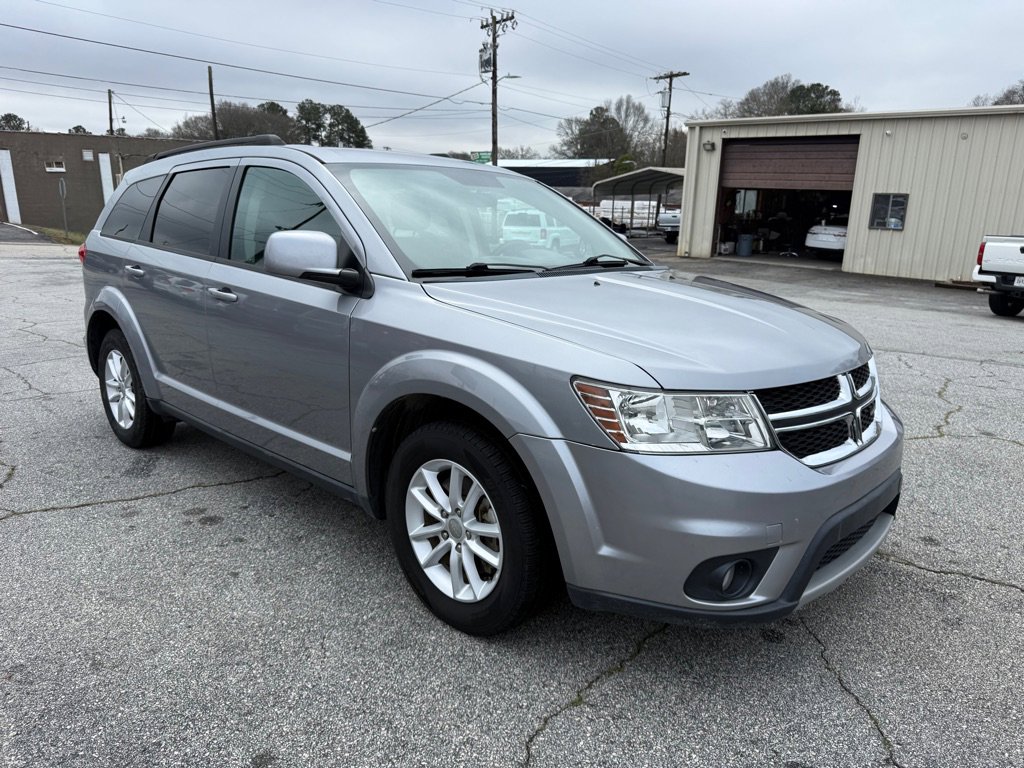 Used 2016 Dodge Journey SXT w/ Comfort/Convenience Group FWD image 3