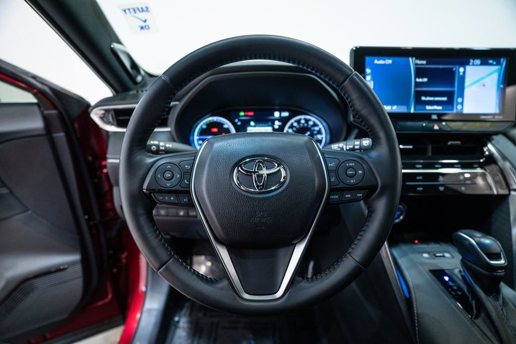 Used 2021 Toyota Venza Limited w/ Advanced Technology Package AWD/4WD image 17