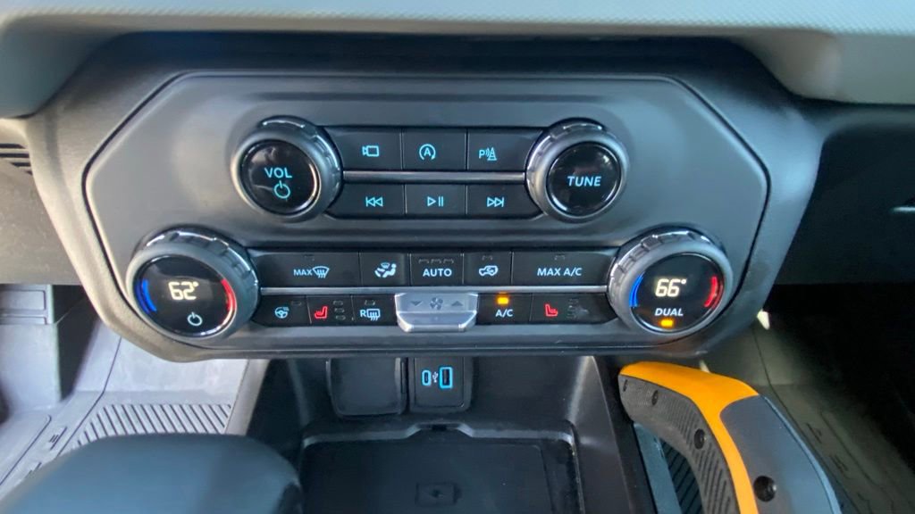 Certified 2023 Ford Bronco Badlands AWD/4WD image 17