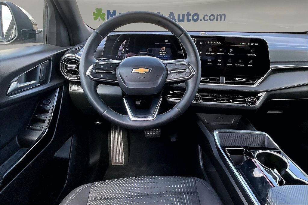 Used 2025 Chevrolet Equinox LT AWD/4WD image 8
