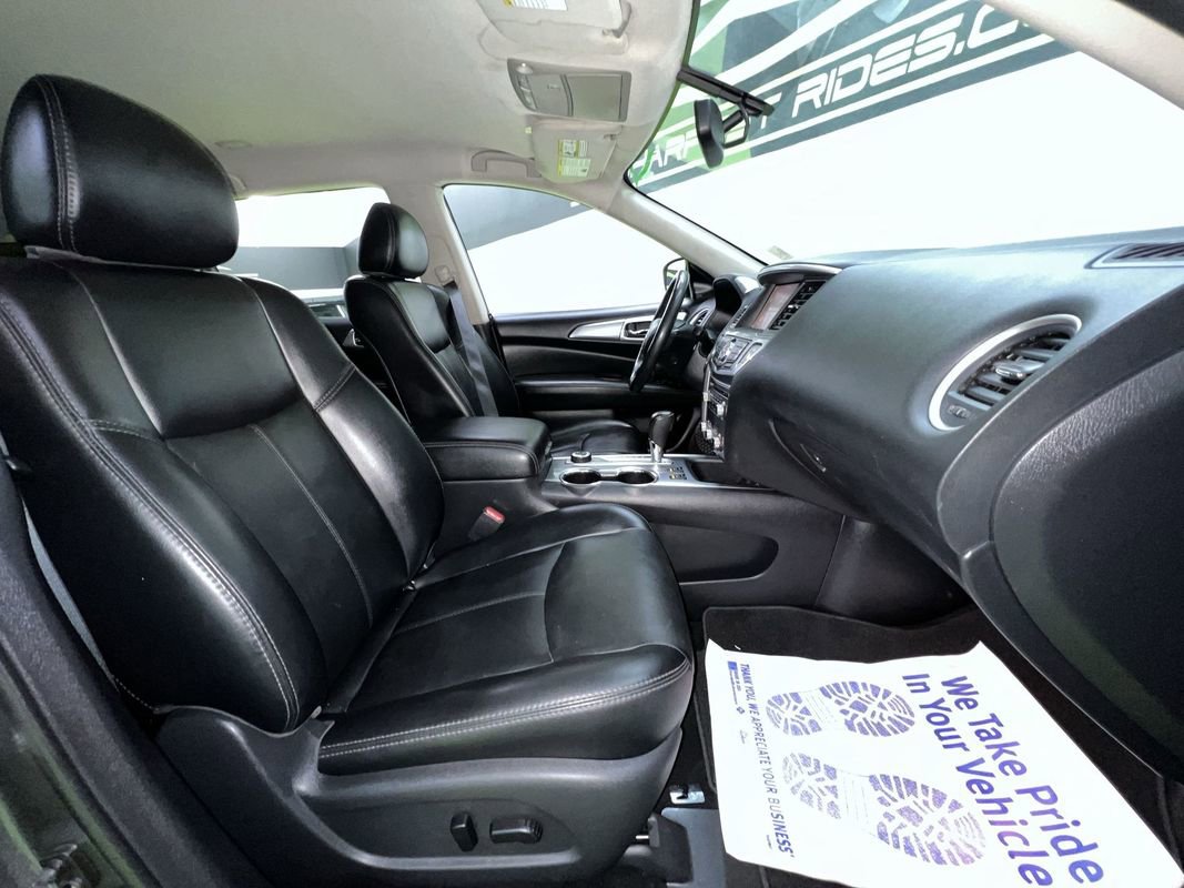 Used 2019 Nissan Pathfinder SL AWD/4WD image 30