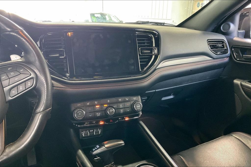 Used 2024 Dodge Durango GT AWD/4WD image 10
