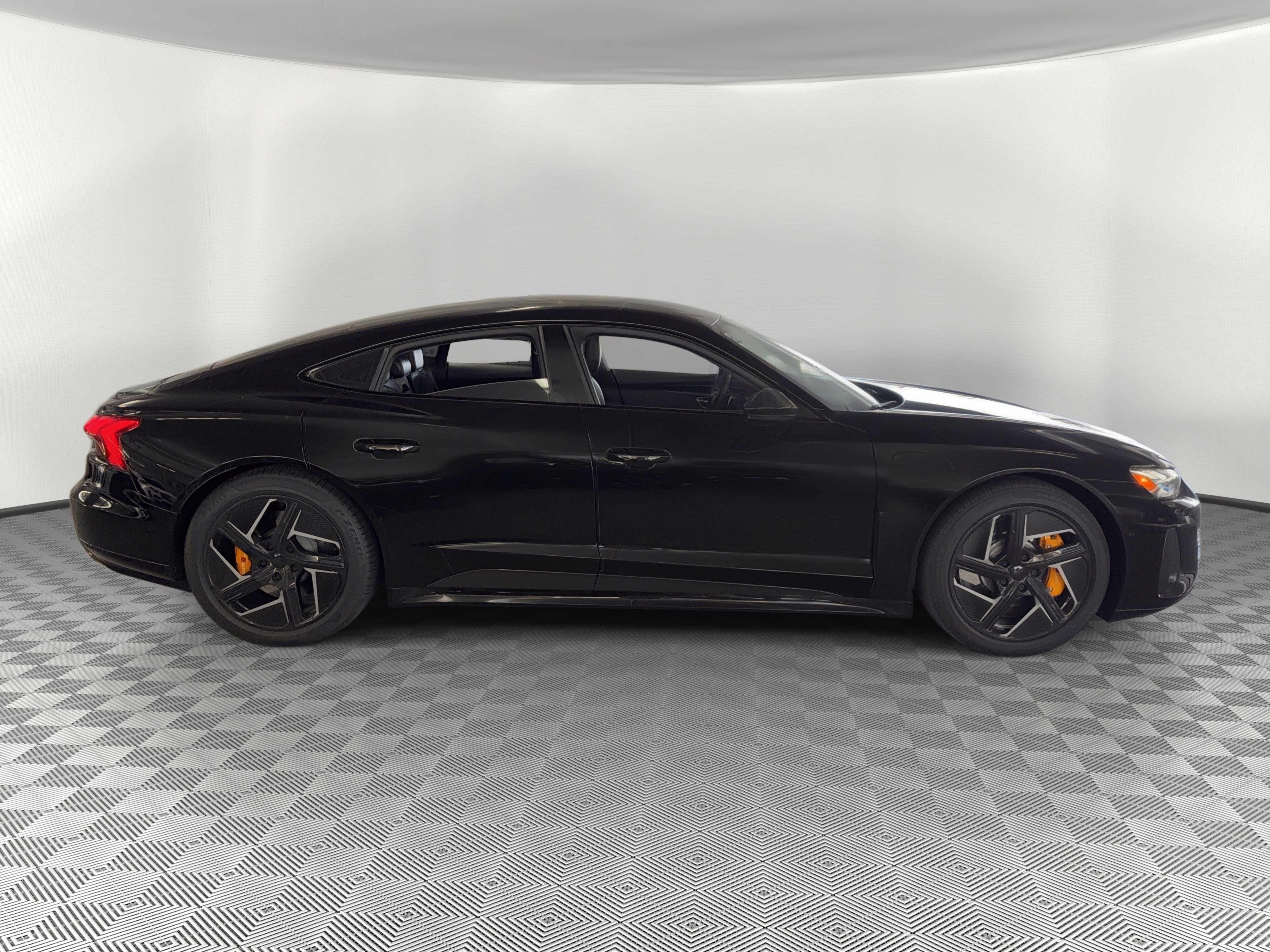 Used 2023 Audi RS e-tron GT w/ Carbon Performance Package image 8