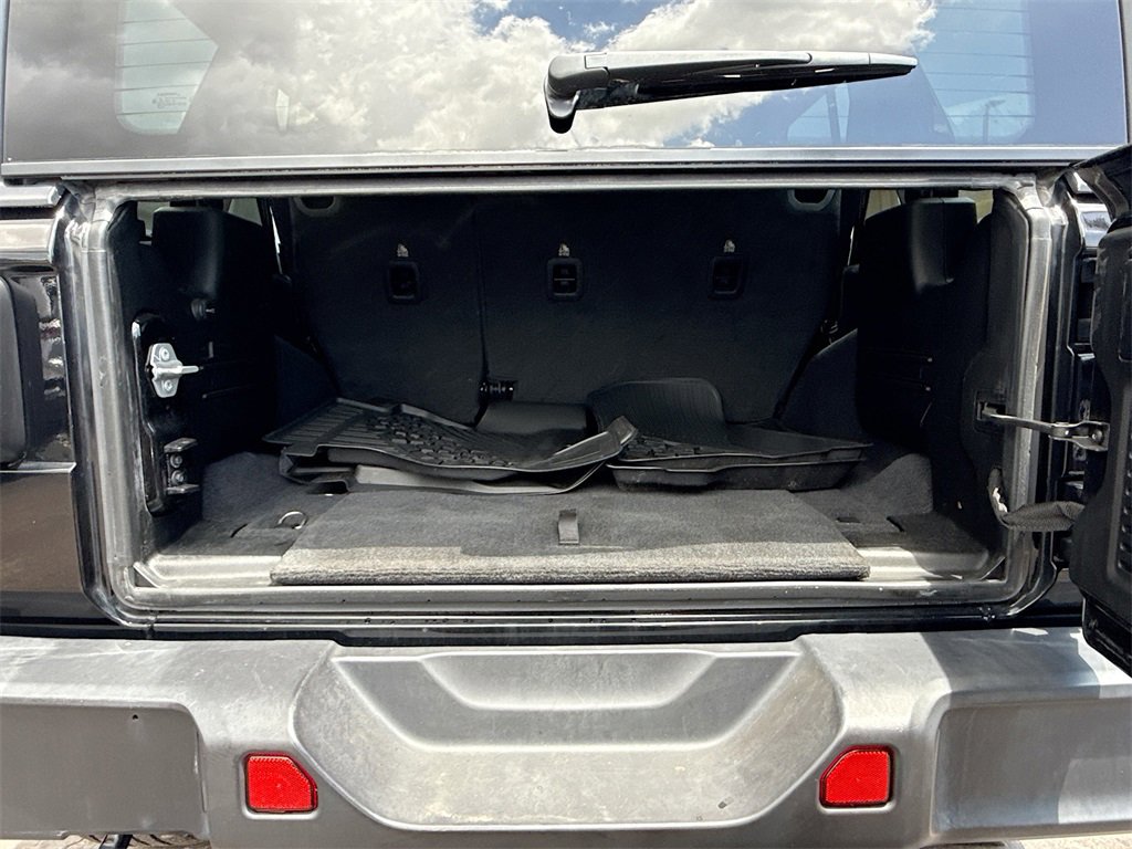 Used 2021 Jeep Wrangler Unlimited Sahara image 28