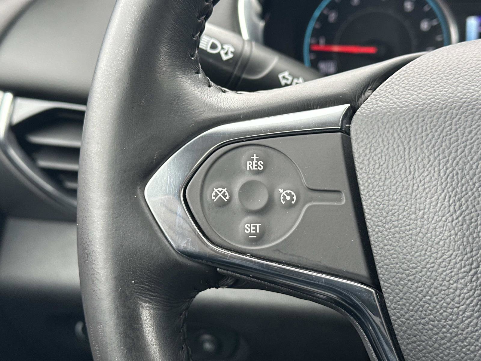 Certified 2019 Chevrolet Traverse LT w/ LT Premium Package image 23