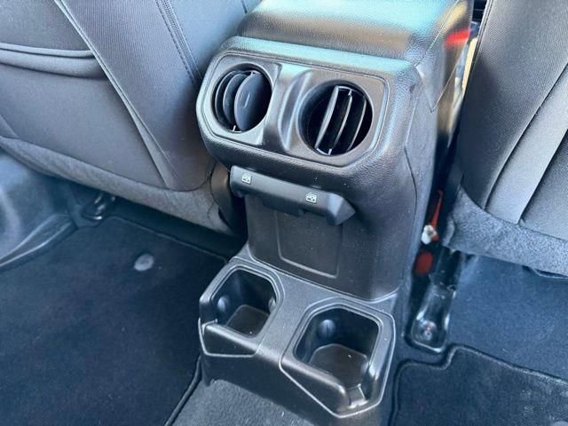 Used 2019 Jeep Wrangler Unlimited Sport S image 19