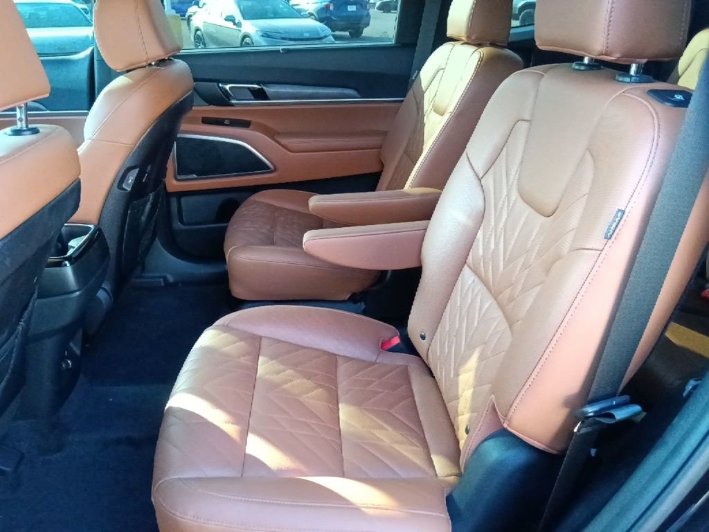 Used 2024 Kia Telluride EX X-Line AWD/4WD image 30