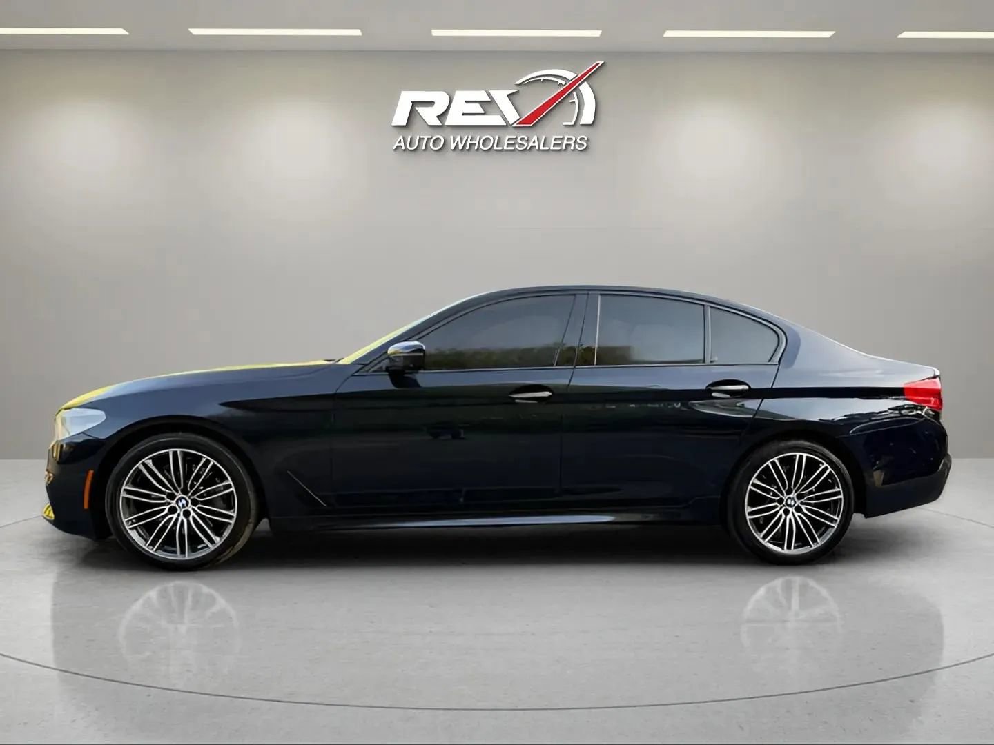 Used 2018 BMW 540i xDrive image 37