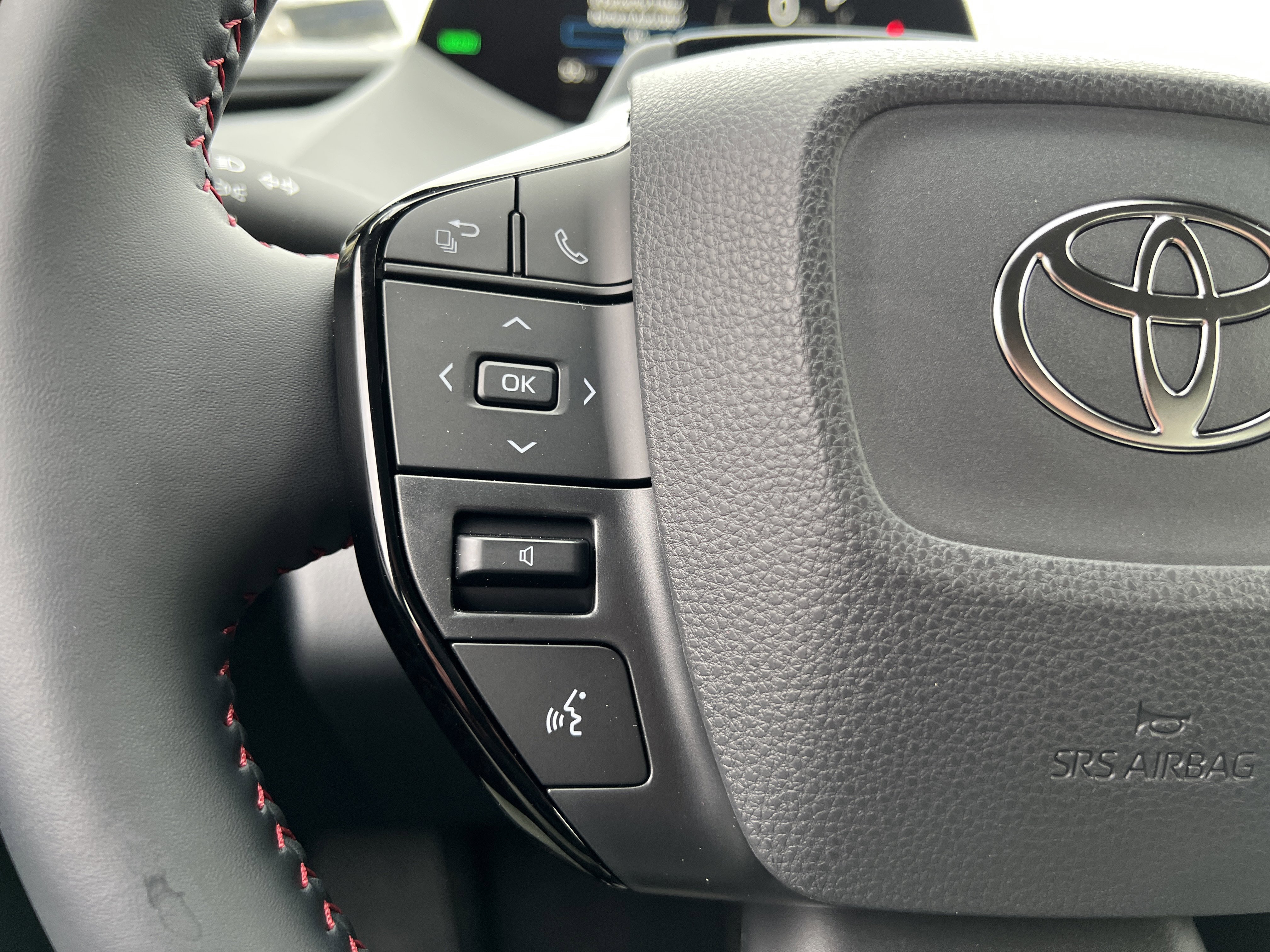 New 2026 Toyota Prius Plug-In Hybrid image 17