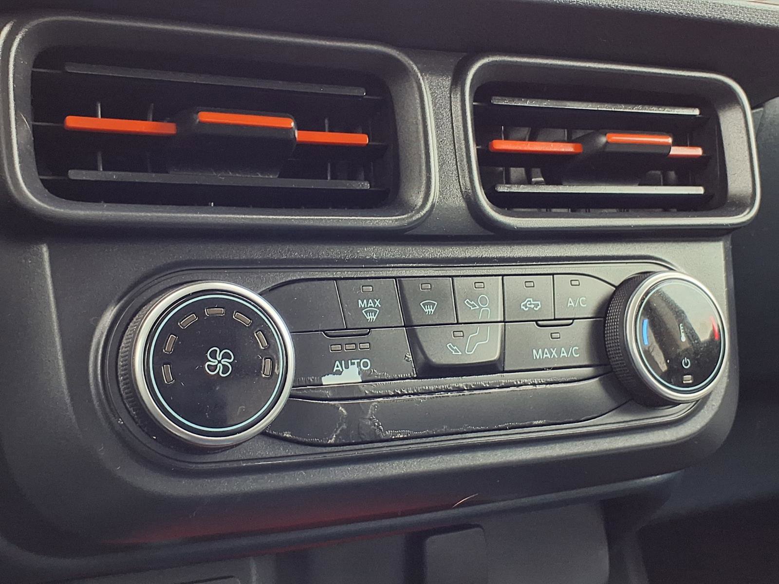 Used 2022 Ford Maverick XLT image 11