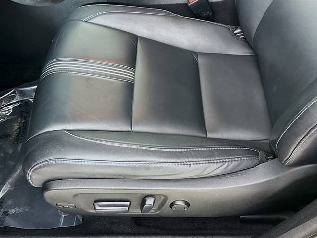 Used 2017 Toyota Highlander SE image 19