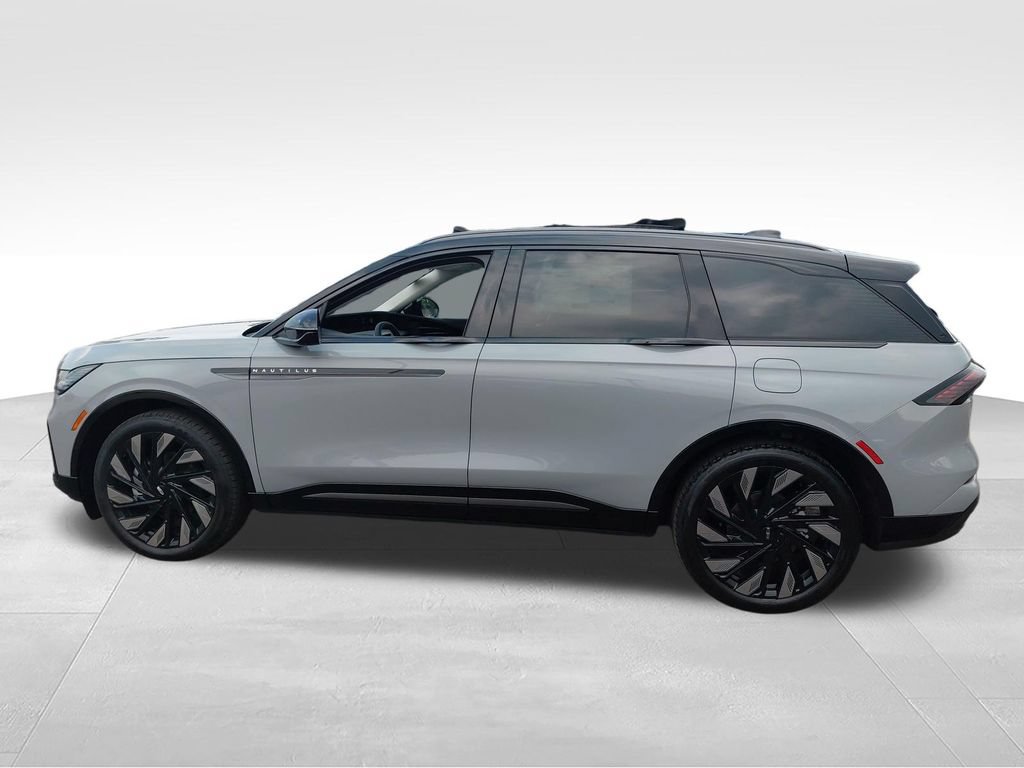 New 2026 Lincoln Nautilus Reserve w/ Jet Appearance Package AWD/4WD image 4