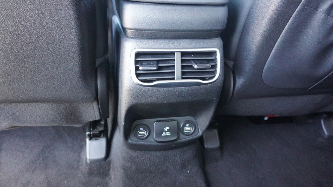 Used 2023 Hyundai Santa Fe Calligraphy image 31