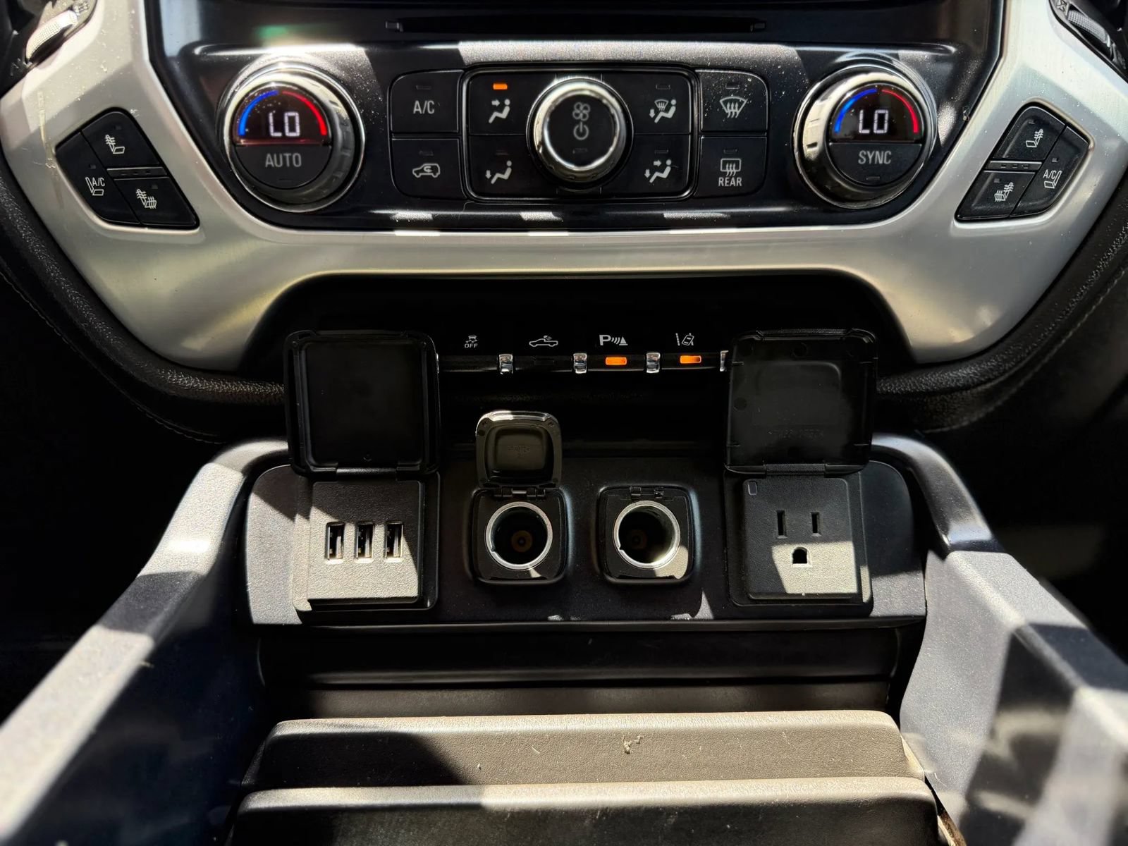 Used 2014 GMC Sierra 1500 SLT AWD/4WD image 23