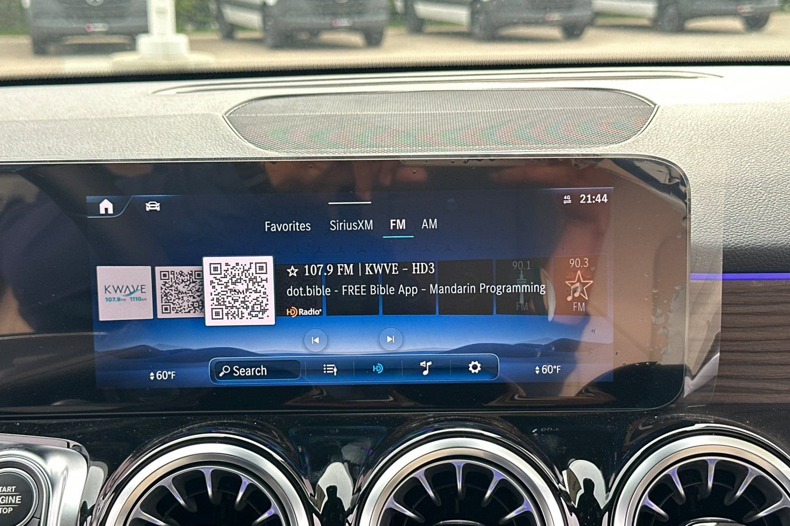 New 2026 Mercedes-Benz GLB 250 image 33