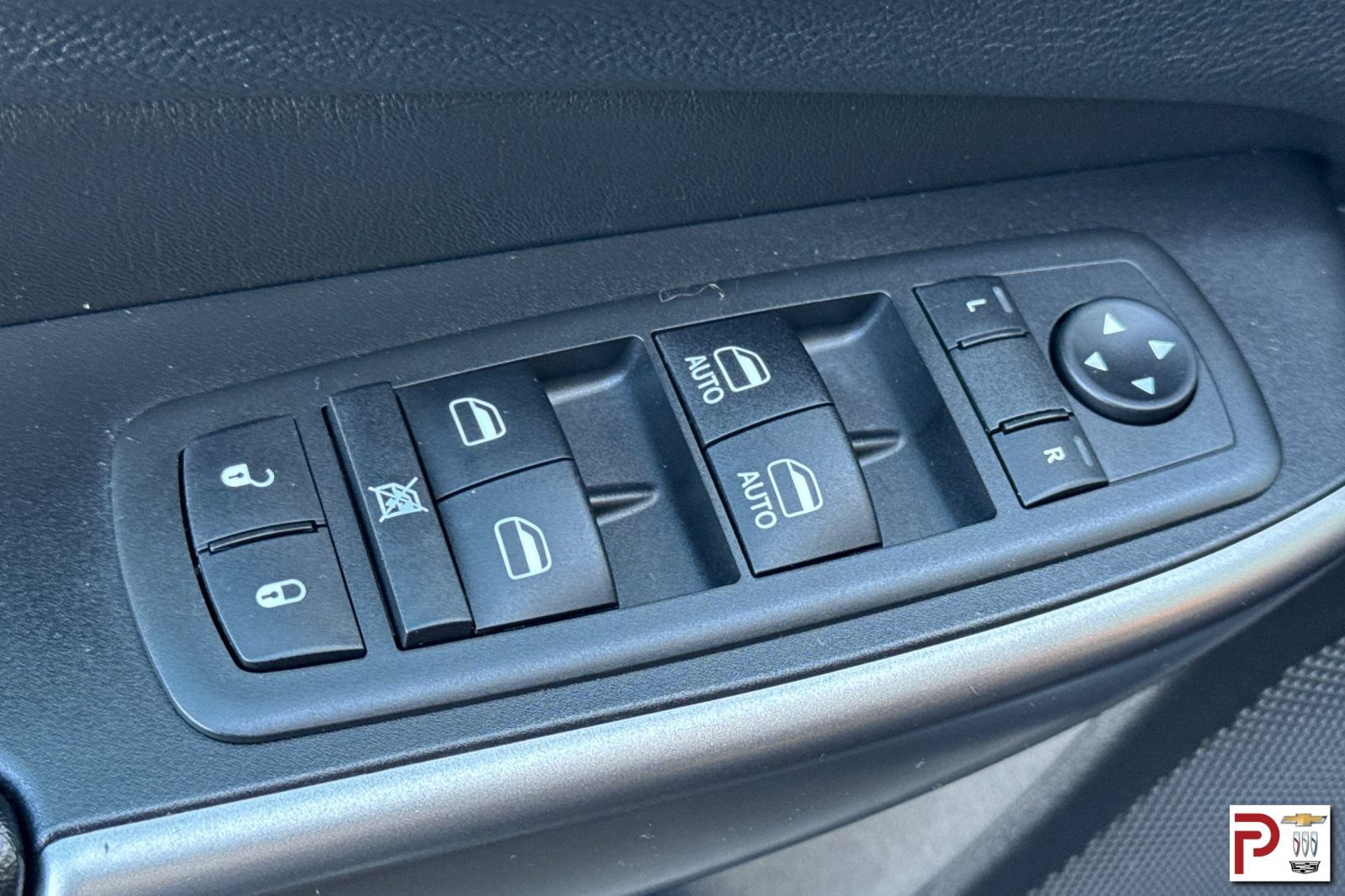 Used 2020 Jeep Cherokee Latitude Plus w/ Cold Weather Group AWD/4WD image 12