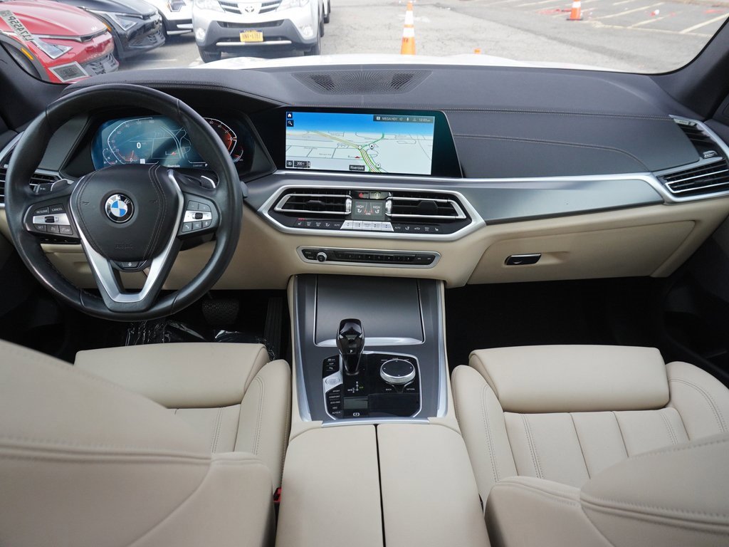 Used 2022 BMW X5 xDrive40i w/ Parking Assistance Package image 41