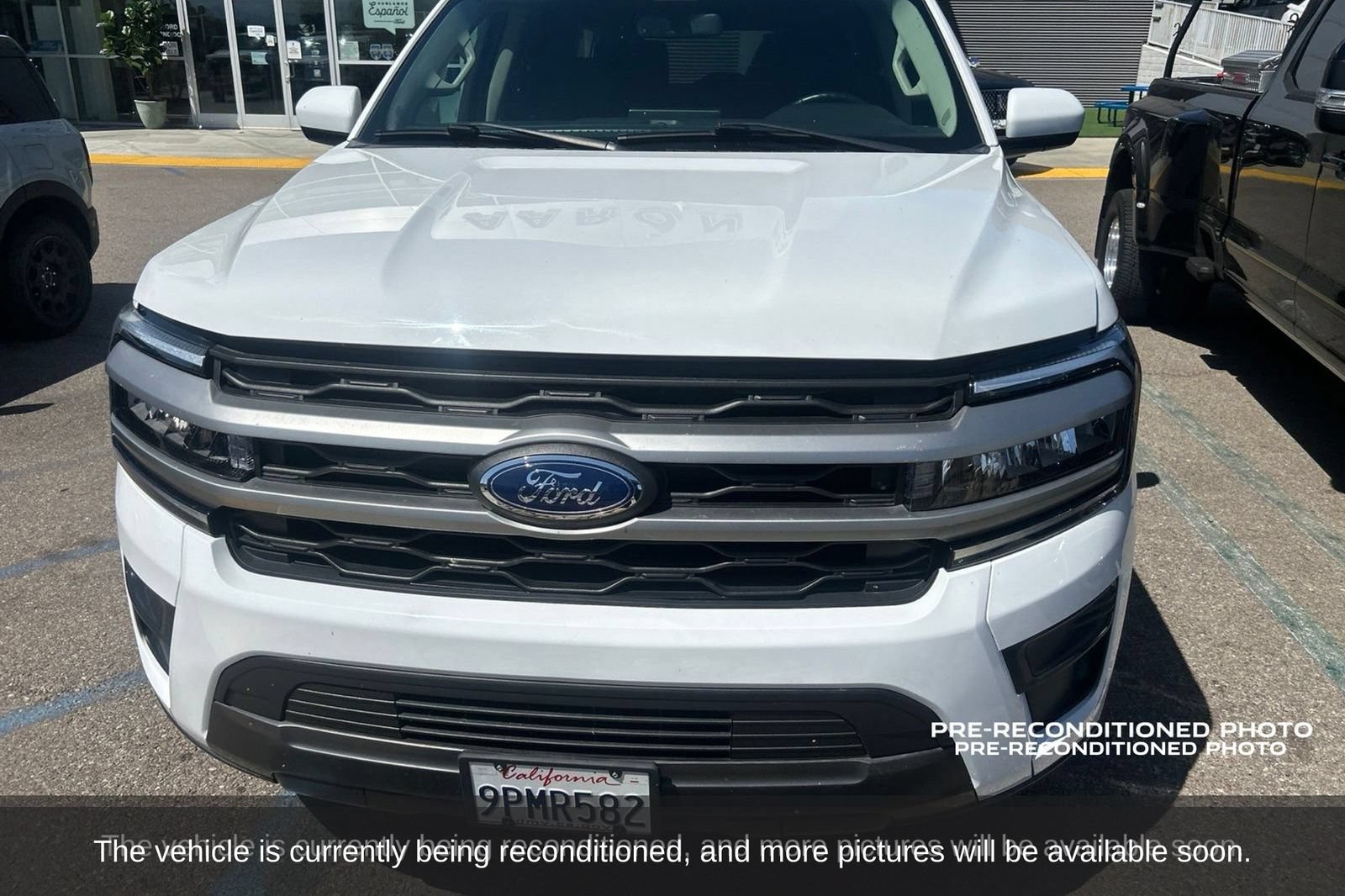Used 2024 Ford Expedition Max XLT AWD/4WD image 2