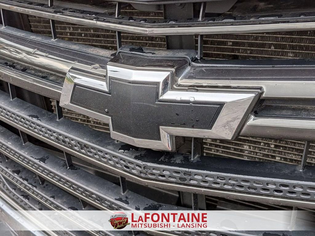 Used 2021 Chevrolet Traverse RS w/ LPO, Cargo Package FWD image 9