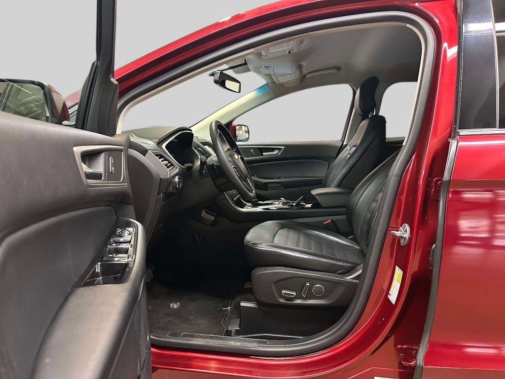 Used 2018 Ford Edge SEL w/ Equipment Group 201A AWD/4WD image 8