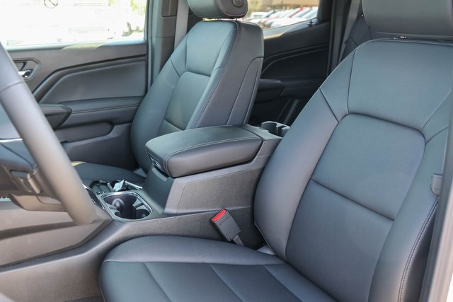 New 2026 GMC Canyon Elevation w/ Convenience Package image 9