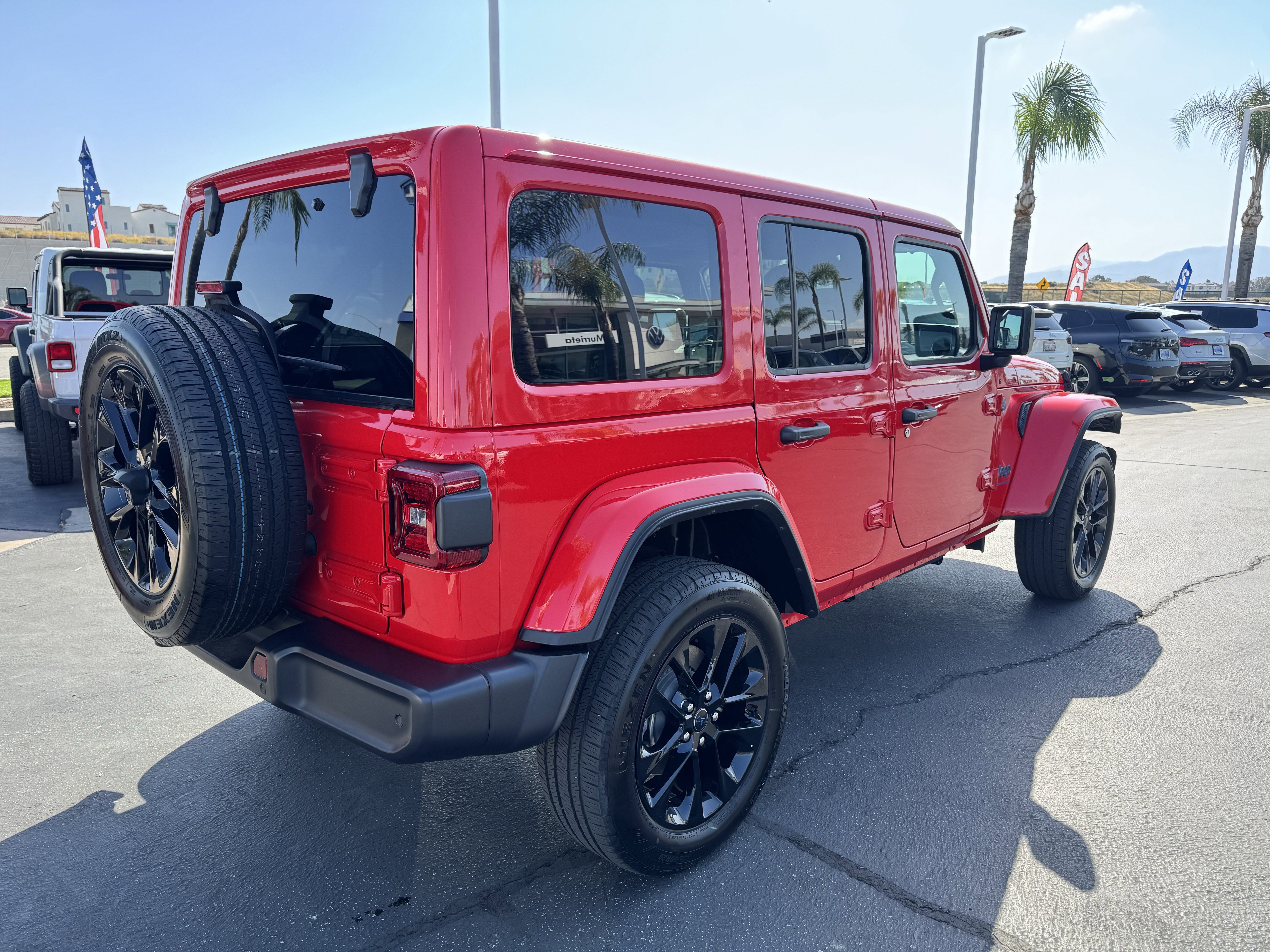Used 2025 Jeep Wrangler Sahara w/ Safety Group image 10