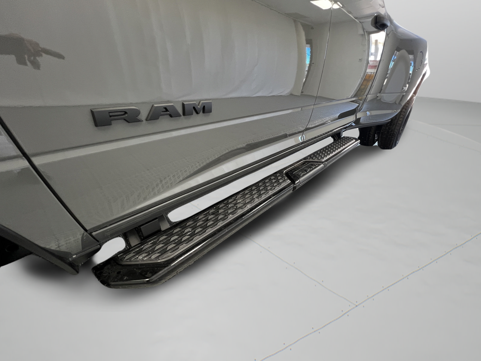 New 2027 RAM 3500 Big Horn AWD/4WD image 13