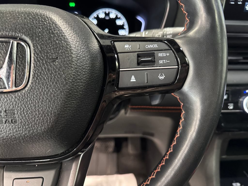 Used 2023 Honda Pilot TrailSport image 6